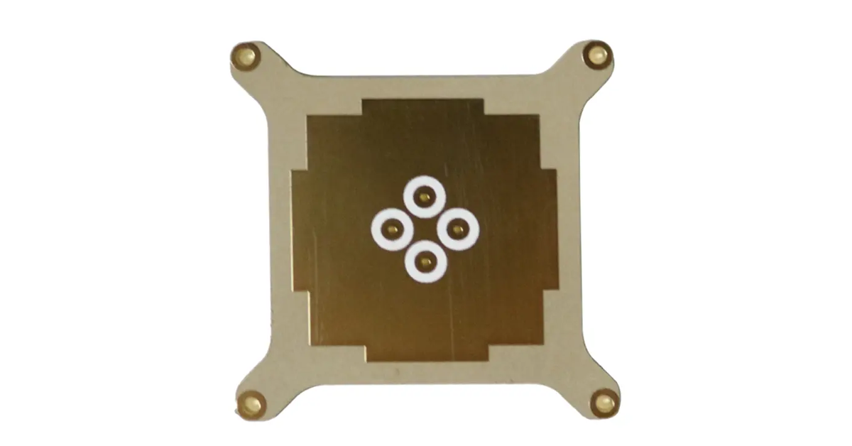 Low loss microwave PCB designed for high-frequency signal transmission